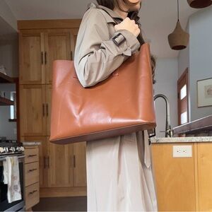 Everlane Day Market Tote in Cognac Leather